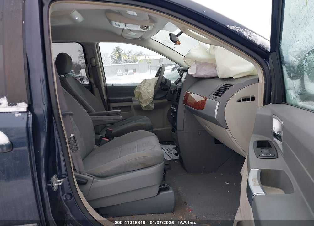 2008 CHRYSLER TOWN & COUNTRY TOURING VIN: 2A8HR54P58R790872