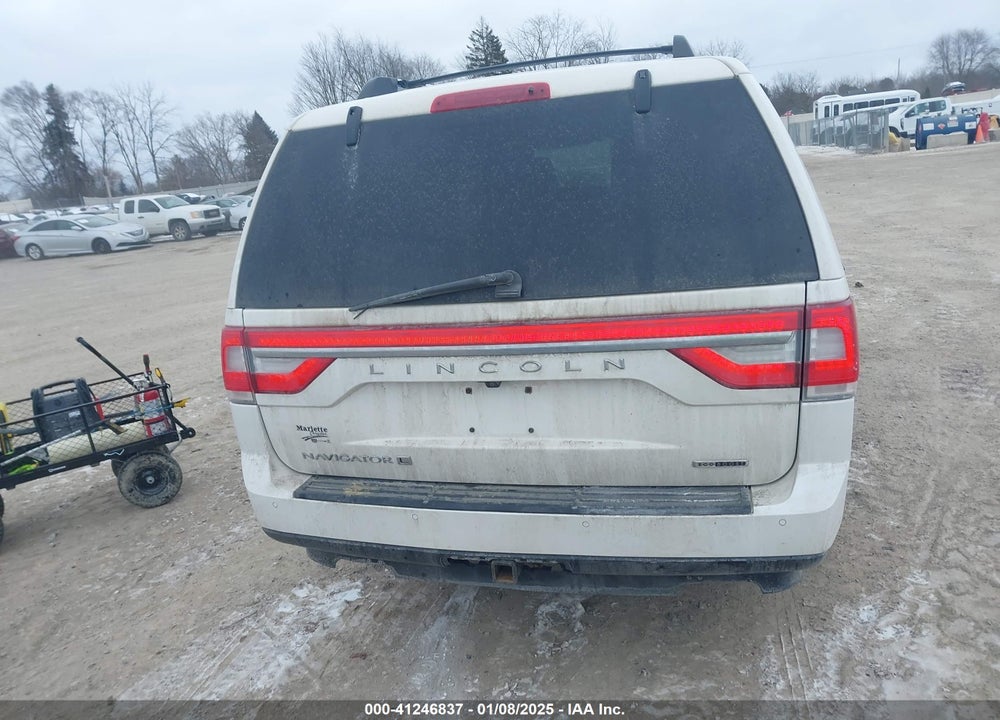 2015 LINCOLN NAVIGATOR L VIN: 5LMJJ3JT2FEJ03906