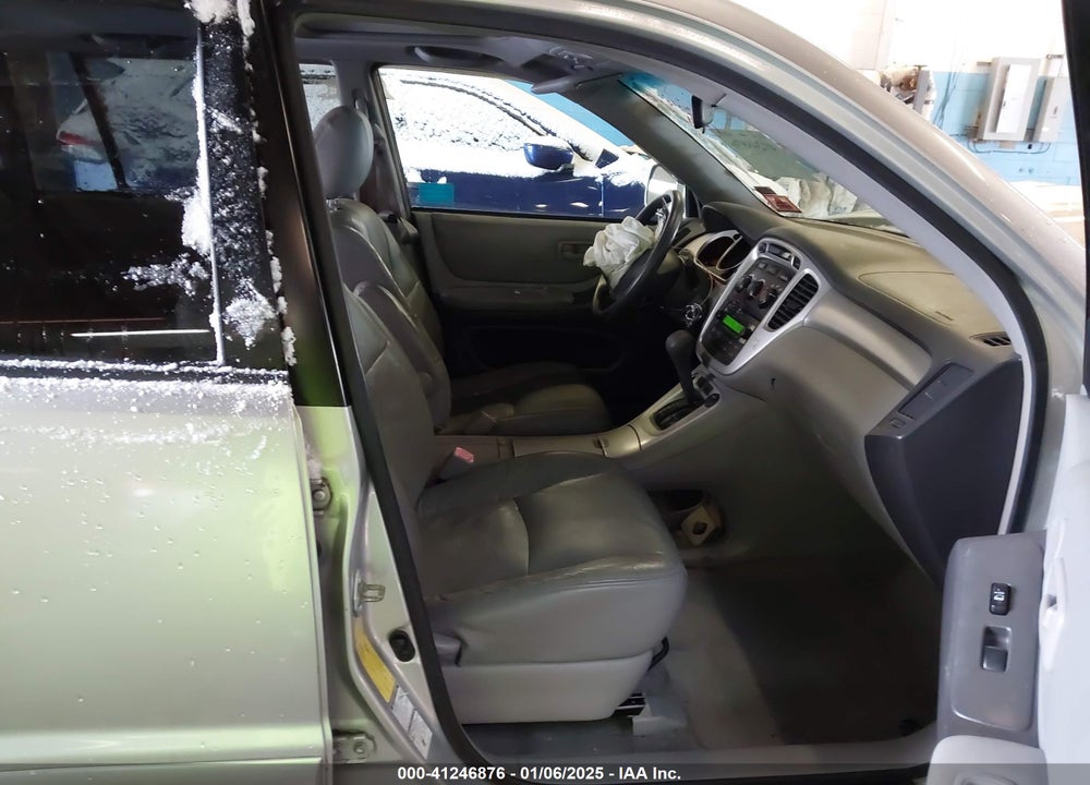 2005 TOYOTA HIGHLANDER V6 VIN: JTEEP21A250132023