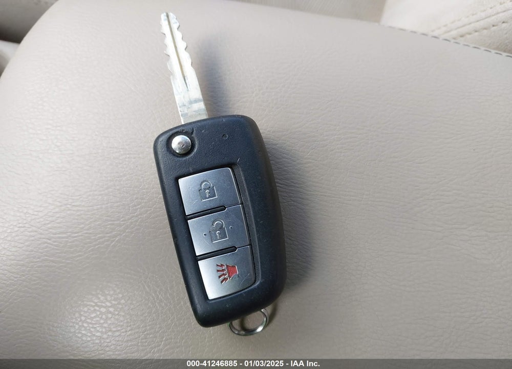 2014 NISSAN ROGUE S VIN: 5N1AT2MV2EC820918