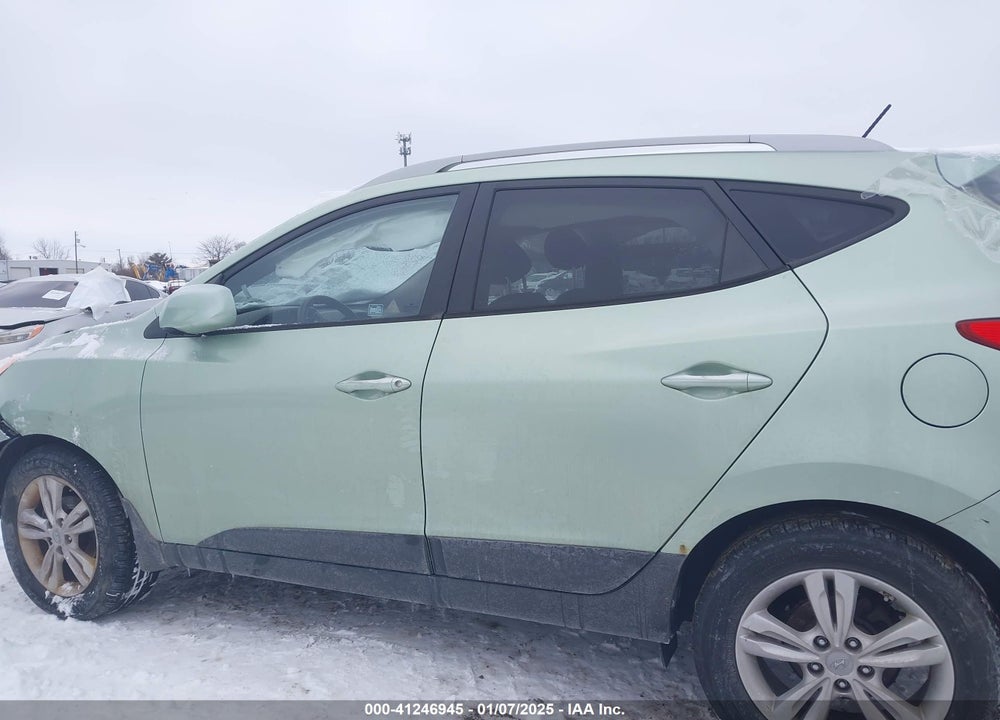 2011 HYUNDAI TUCSON GLS/LIMITED VIN: KM8JU3ACXBU127896