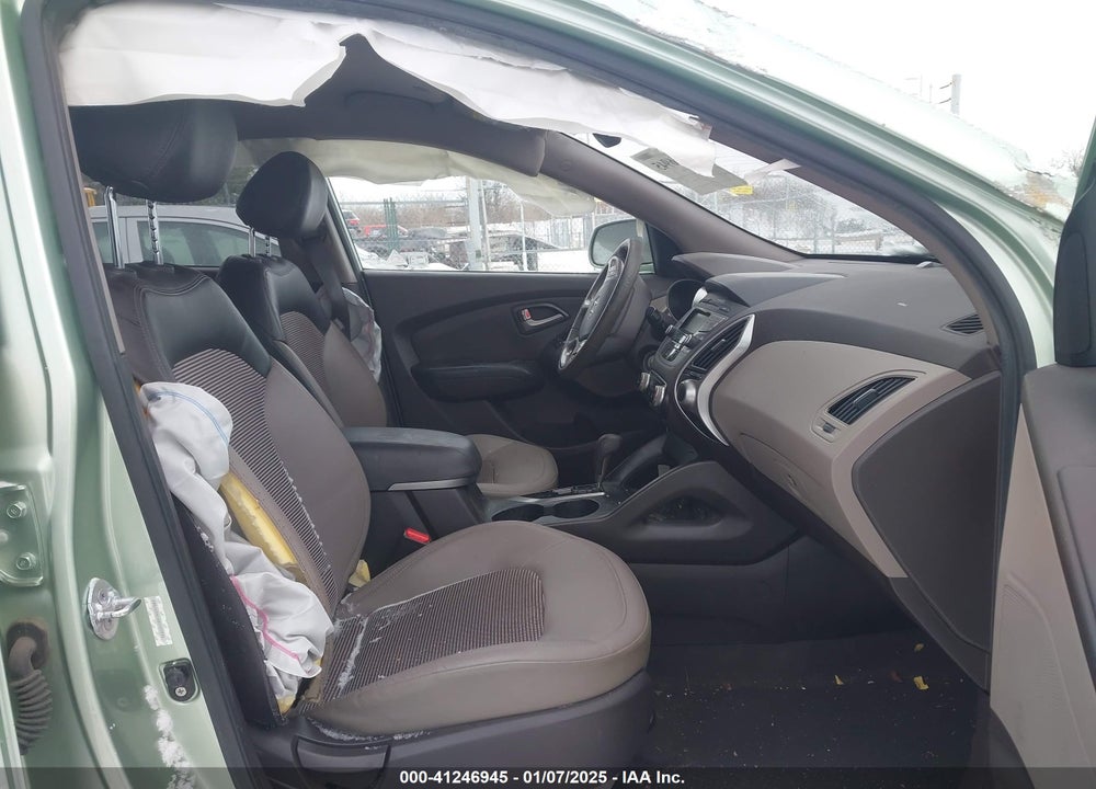 2011 HYUNDAI TUCSON GLS/LIMITED VIN: KM8JU3ACXBU127896