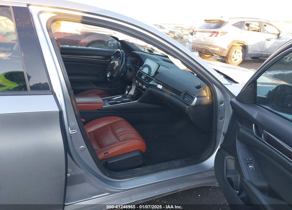 2019 HONDA ACCORD SPORT VIN: 1HGCV1F32KA105045