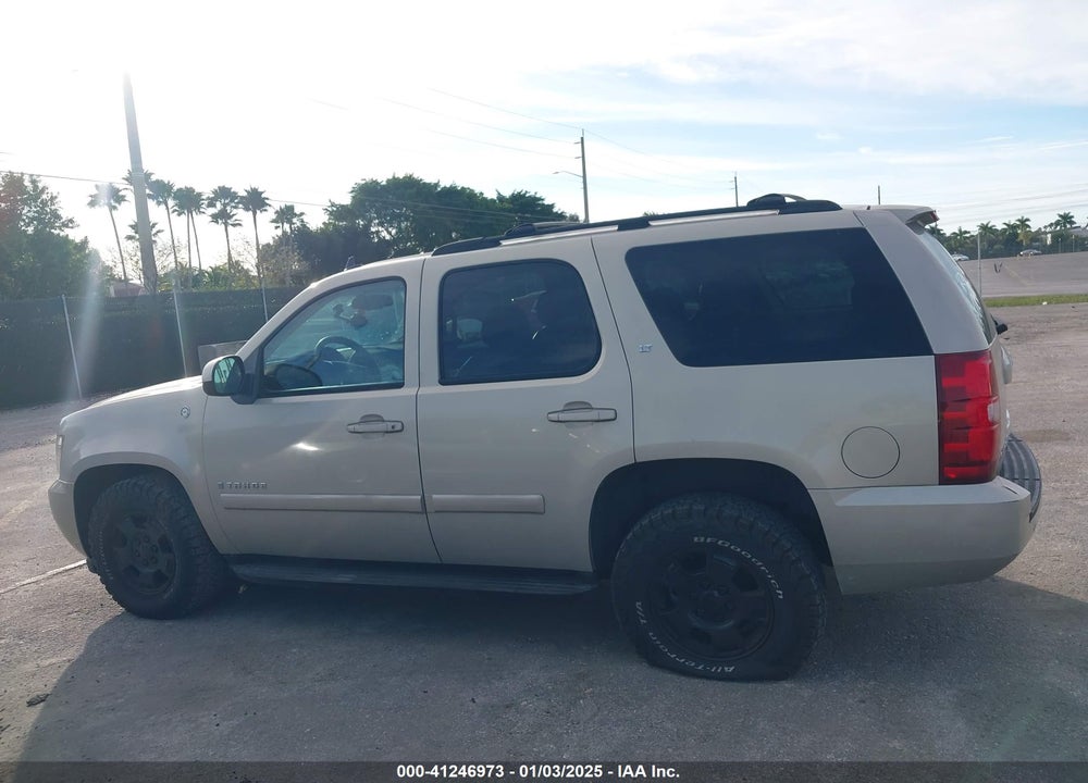 2007 CHEVROLET TAHOE LT VIN: 1GNFC13067R191519