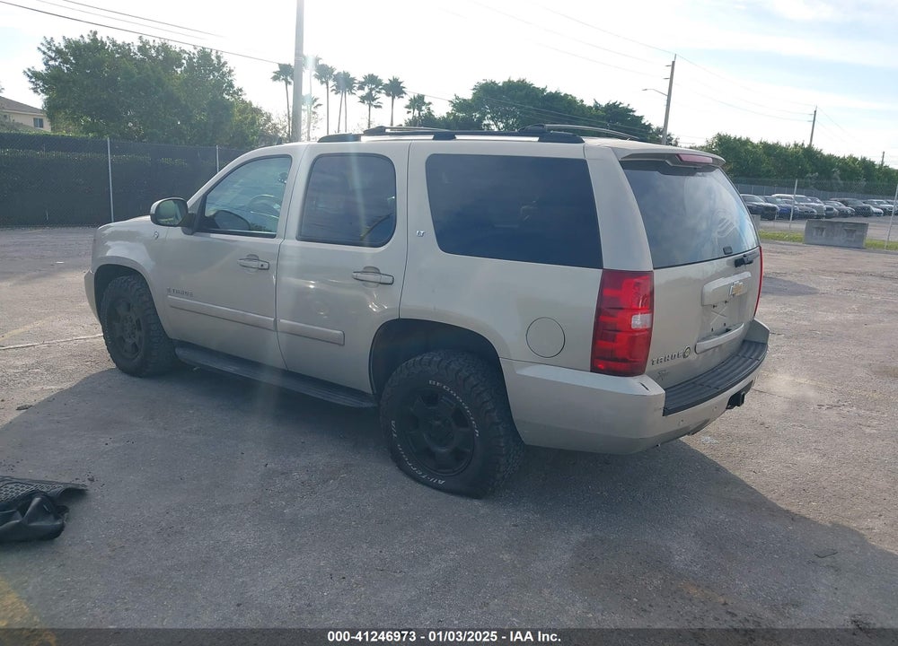 2007 CHEVROLET TAHOE LT VIN: 1GNFC13067R191519