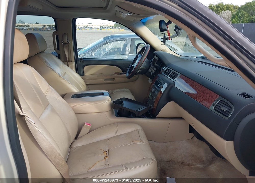 2007 CHEVROLET TAHOE LT VIN: 1GNFC13067R191519