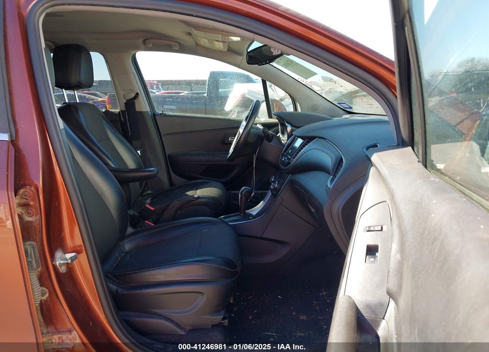 2019 CHEVROLET TRAX VIN: 3GNCJLSB4KL235119