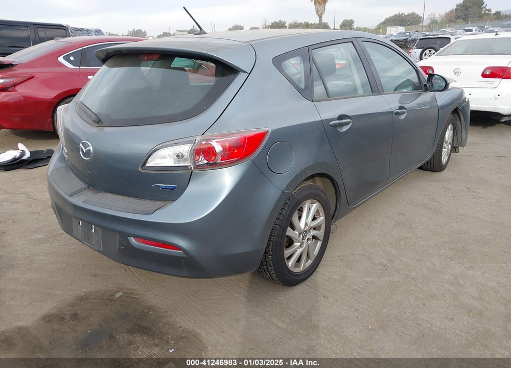 2013 MAZDA MAZDA3 VIN: JM1BL1L82D1707012