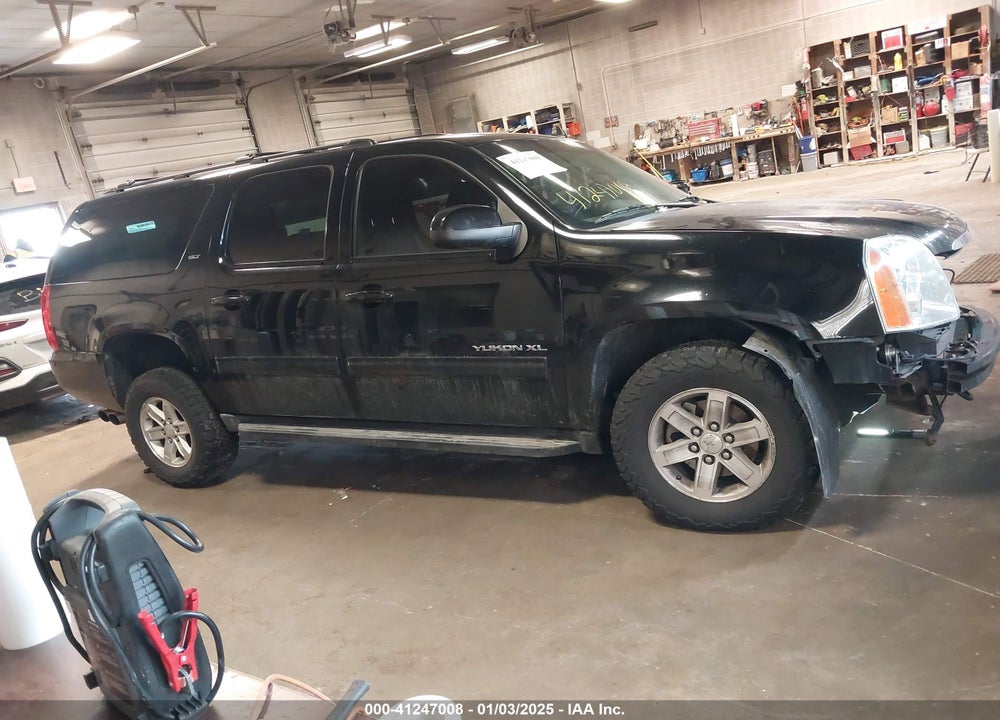 2013 GMC YUKON XL 1500 SLT VIN: 1GKS2KE77DR189711