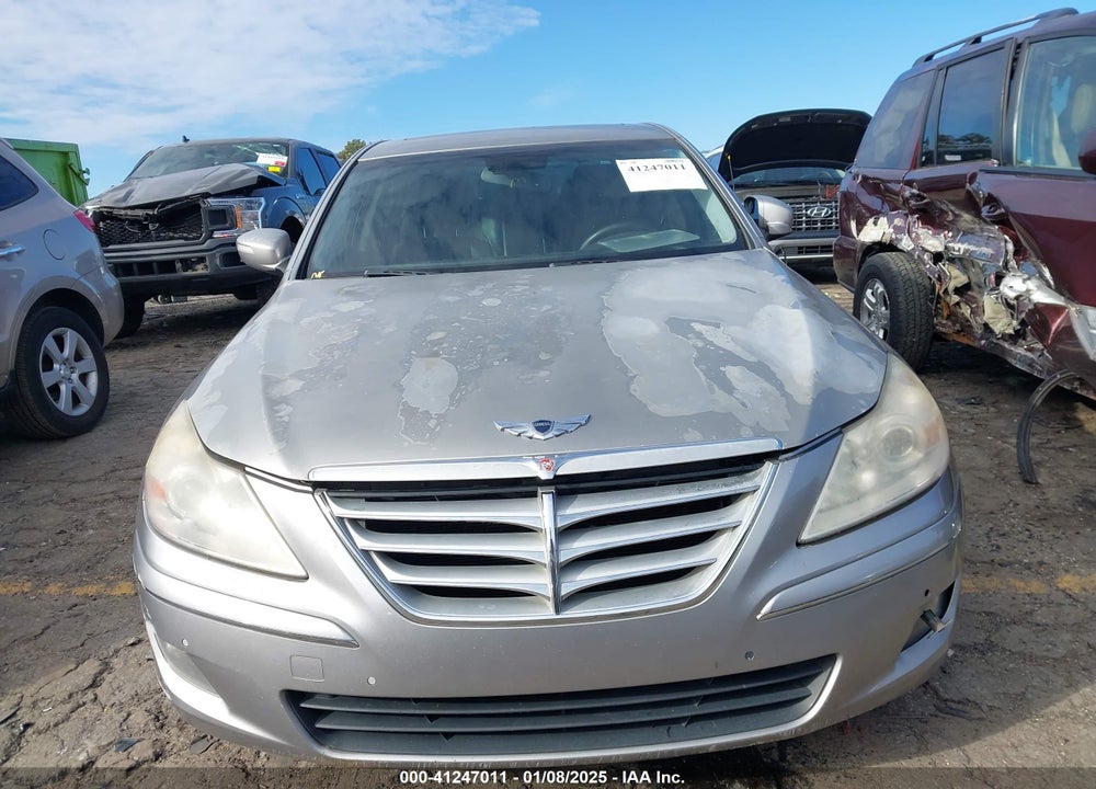 2009 HYUNDAI GENESIS VIN: KMHGC46E19U043585