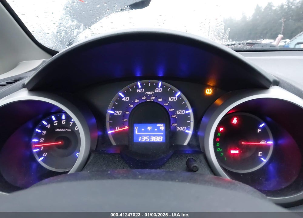 2013 HONDA FIT VIN: JHMGE8H36DC077584