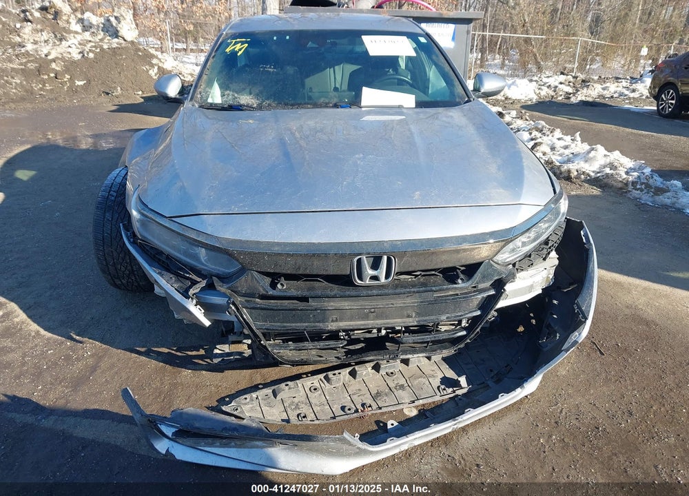 2019 HONDA ACCORD VIN: 1HGCV1E3XKA157024