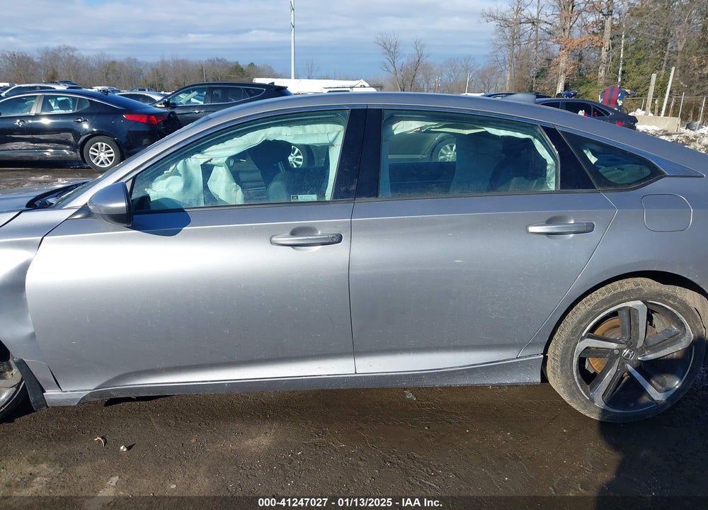 2019 HONDA ACCORD VIN: 1HGCV1E3XKA157024