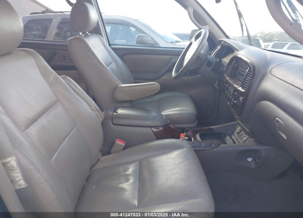 2005 TOYOTA SEQUOIA SR5 V8 VIN: 5TDZT34A05S244156
