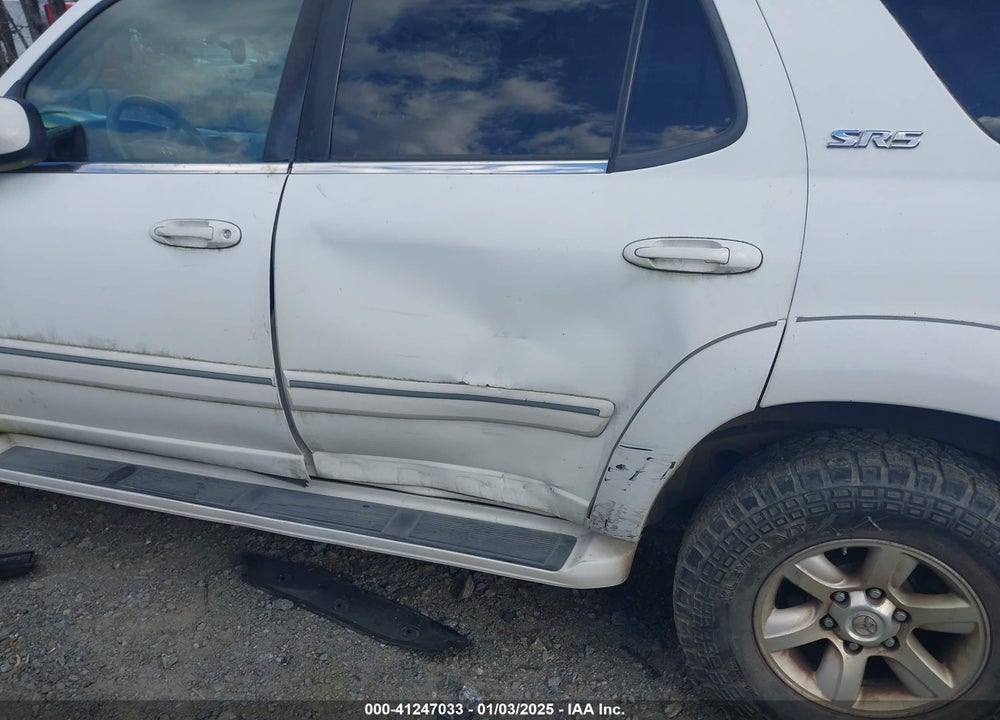 2005 TOYOTA SEQUOIA SR5 V8 VIN: 5TDZT34A05S244156