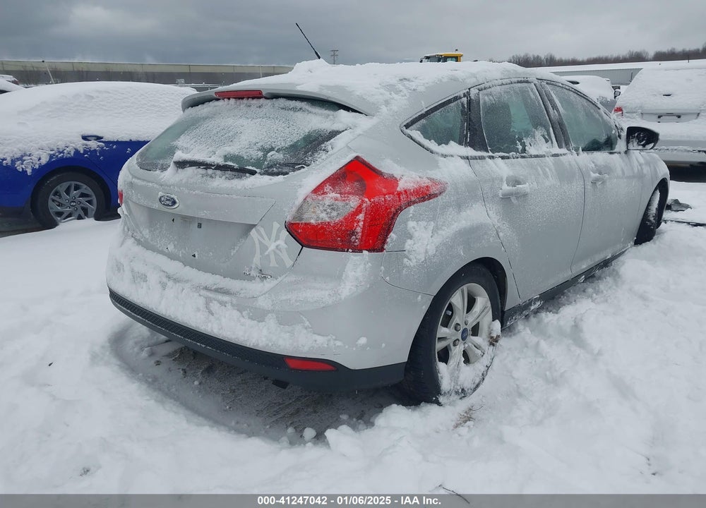 2014 FORD FOCUS VIN: 1FADP3K2XEL182119