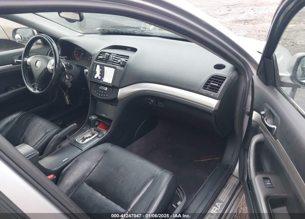 2004 ACURA TSX VIN: JH4CL96814C008231