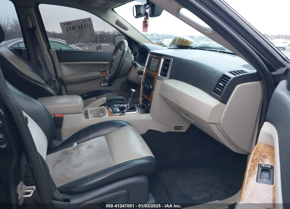 2009 JEEP GRAND CHEROKEE LIMITED VIN: 1J8HR58T39C513610