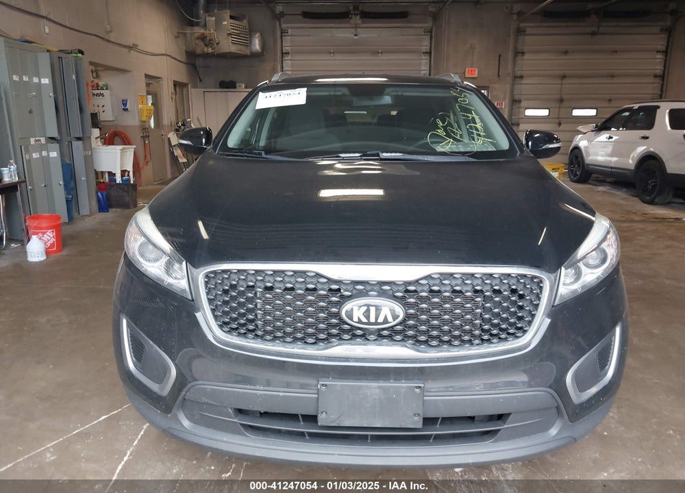 2017 KIA SORENTO 3.3L LX VIN: 5XYPGDA57HG191255