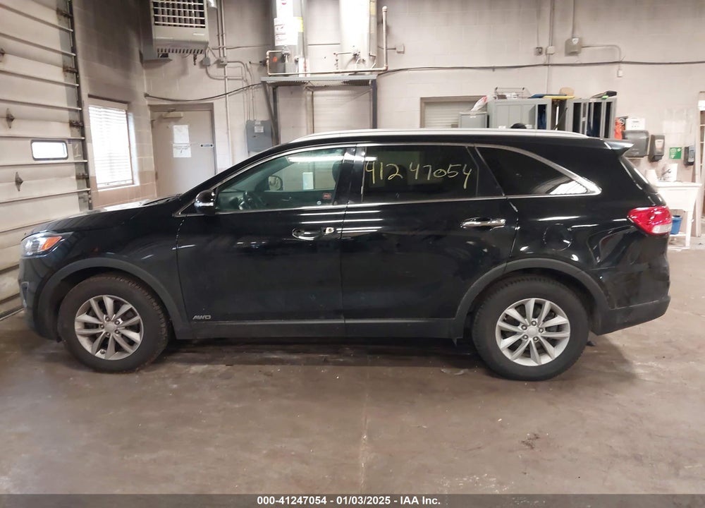 2017 KIA SORENTO 3.3L LX VIN: 5XYPGDA57HG191255