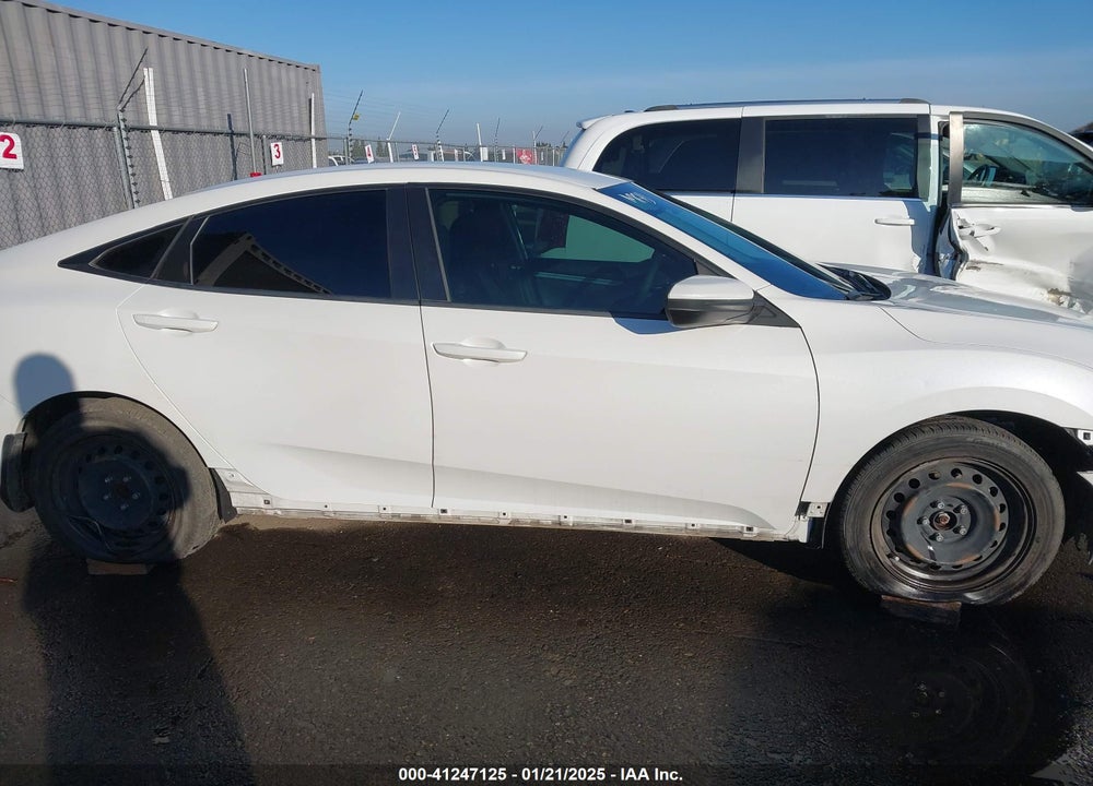 2019 HONDA CIVIC VIN: 2HGFC2F60KH572159
