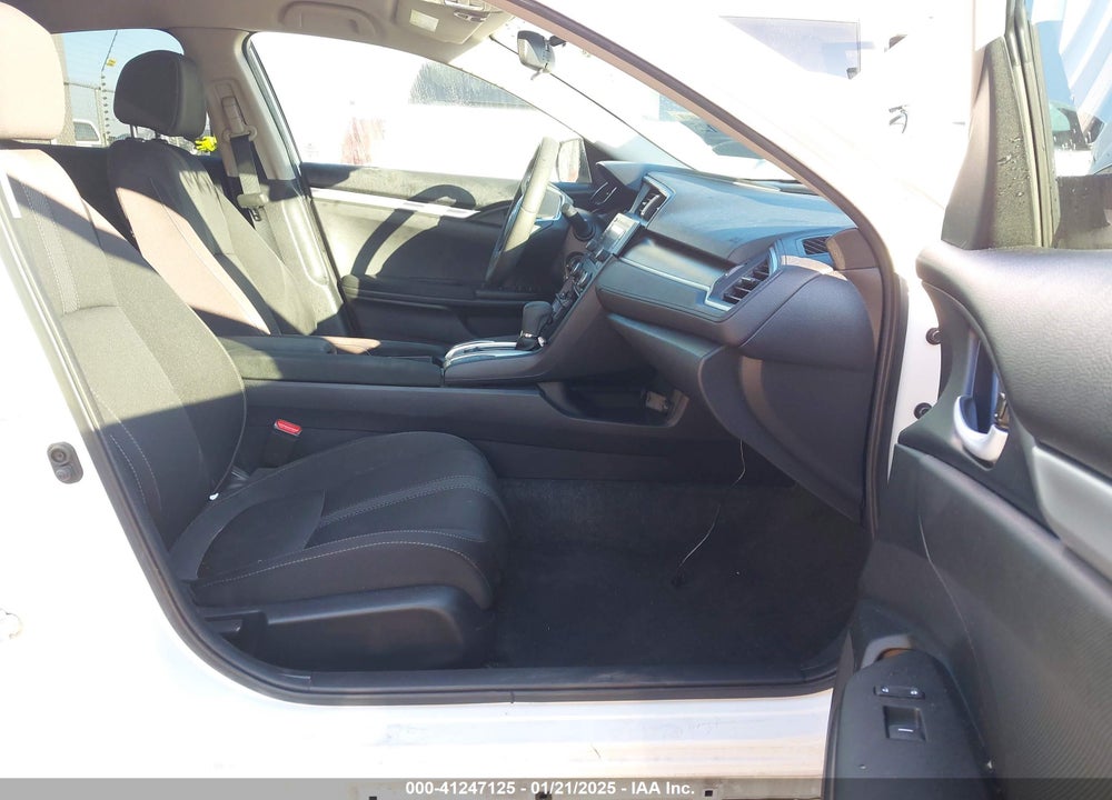 2019 HONDA CIVIC VIN: 2HGFC2F60KH572159