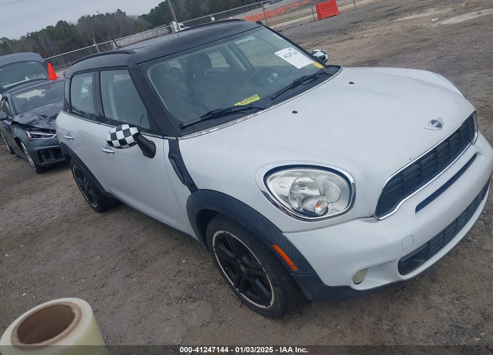 2011 MINI COOPER S COUNTRYMAN VIN: WMWZC3C57BWM25719