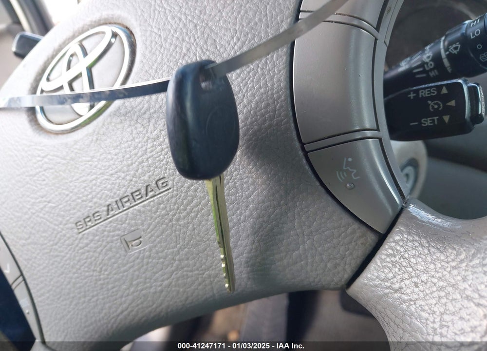2008 TOYOTA SIENNA LE VIN: 5TDZK23C88S122195