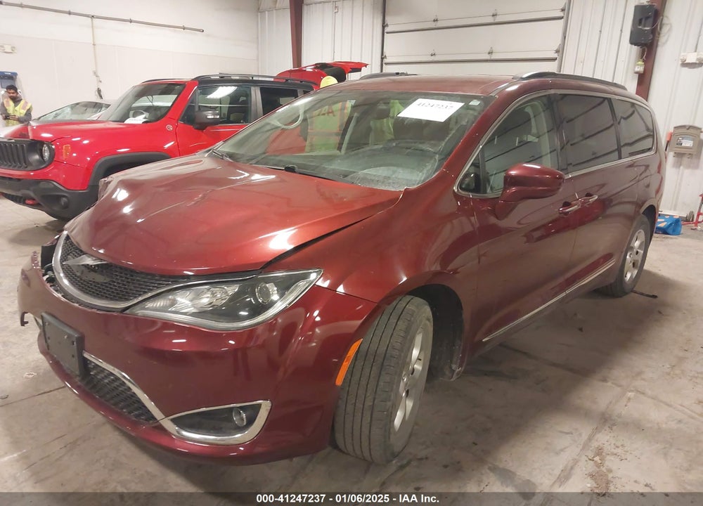 2017 CHRYSLER PACIFICA TOURING L VIN: 2C4RC1BG2HR533838