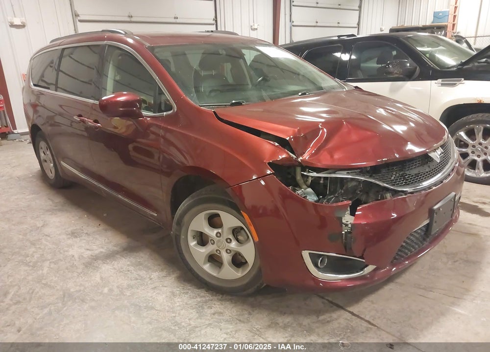 2017 CHRYSLER PACIFICA TOURING L VIN: 2C4RC1BG2HR533838