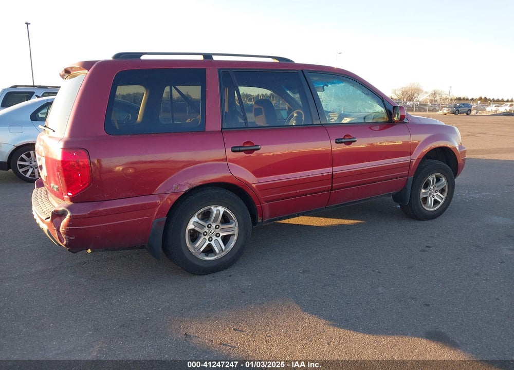 2005 HONDA PILOT EX VIN: 2HKYF18455H526939