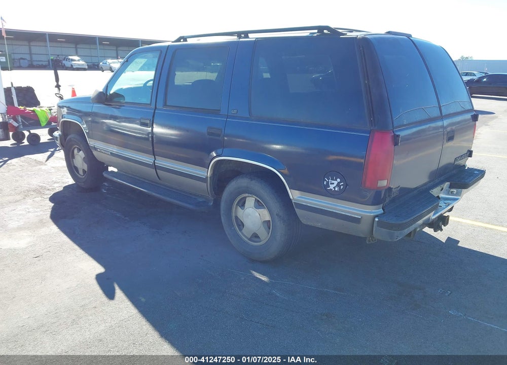 1998 CHEVROLET TAHOE LS VIN: 1GNEK13R3WJ367582