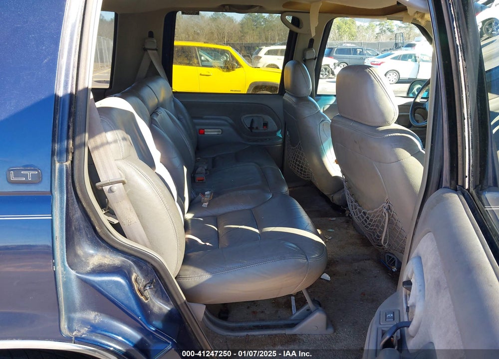1998 CHEVROLET TAHOE LS VIN: 1GNEK13R3WJ367582