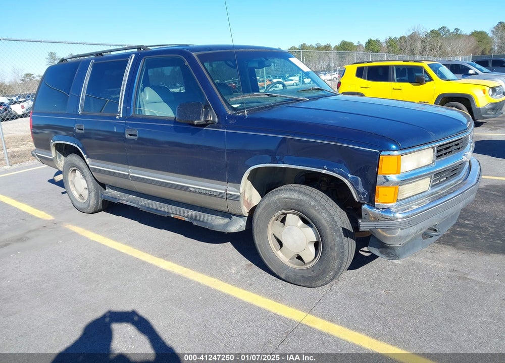 1998 CHEVROLET TAHOE LS VIN: 1GNEK13R3WJ367582