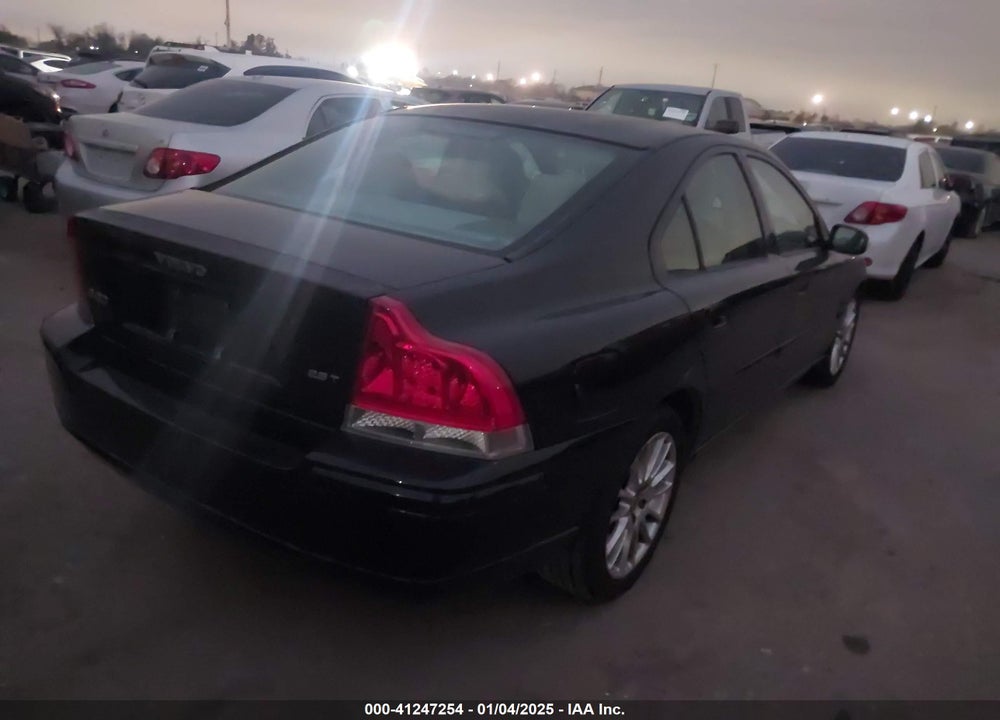 2007 VOLVO S60 2.5T VIN: YV1RS592572619446
