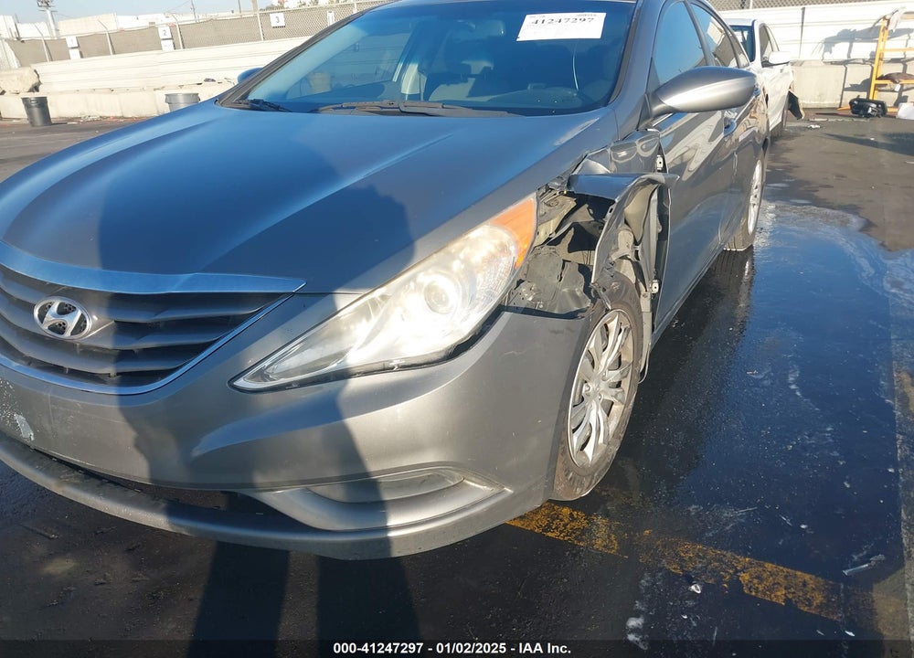 2013 HYUNDAI SONATA VIN: 5NPEB4AC0DH585168