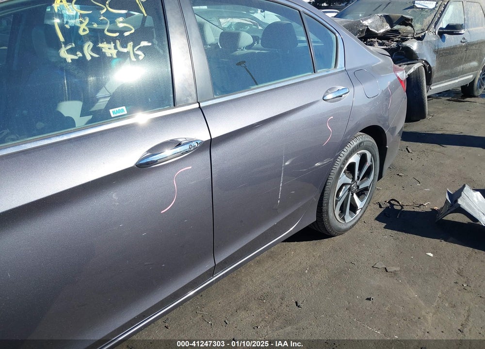 2016 HONDA ACCORD VIN: 1HGCR2F93GA061725