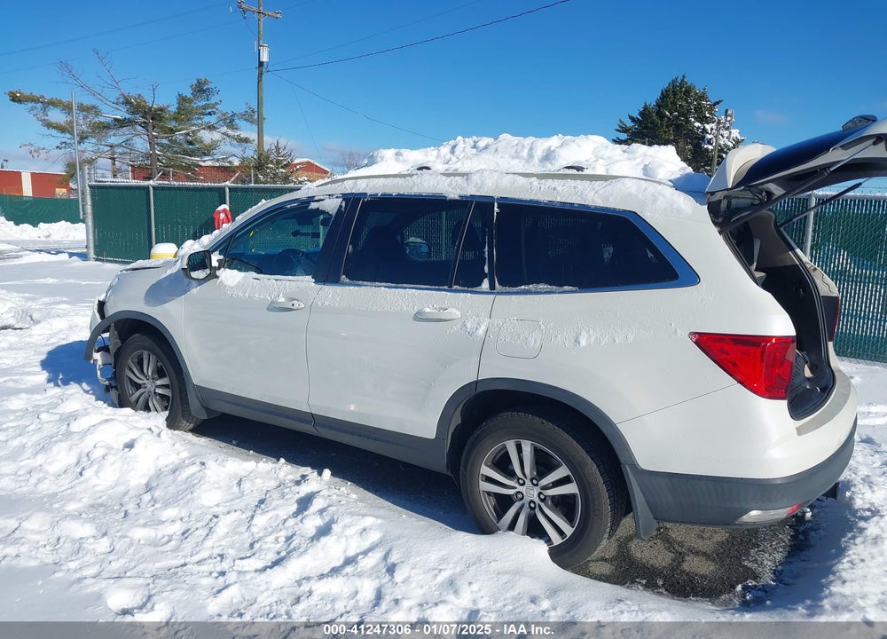 2018 HONDA PILOT EX VIN: 5FNYF6H31JB012499