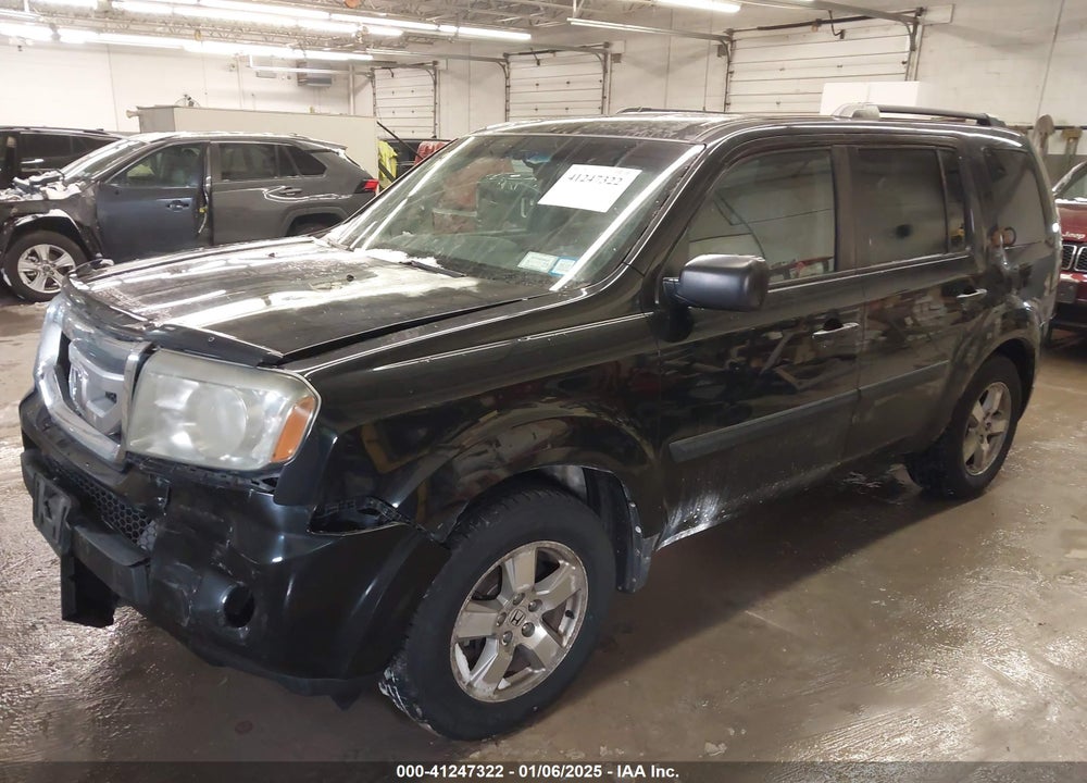 2010 HONDA PILOT LX VIN: 5FNYF4H29AB504872