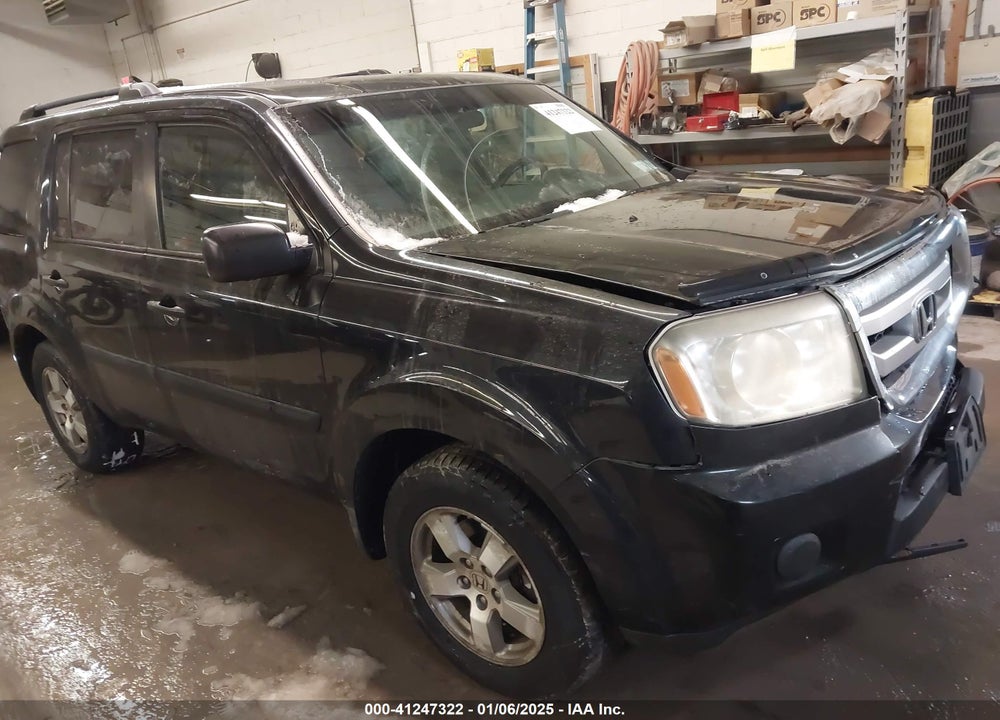 2010 HONDA PILOT LX VIN: 5FNYF4H29AB504872