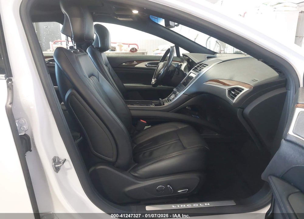 2017 LINCOLN MKZ RESERVE VIN: 3LN6L5E95HR601255