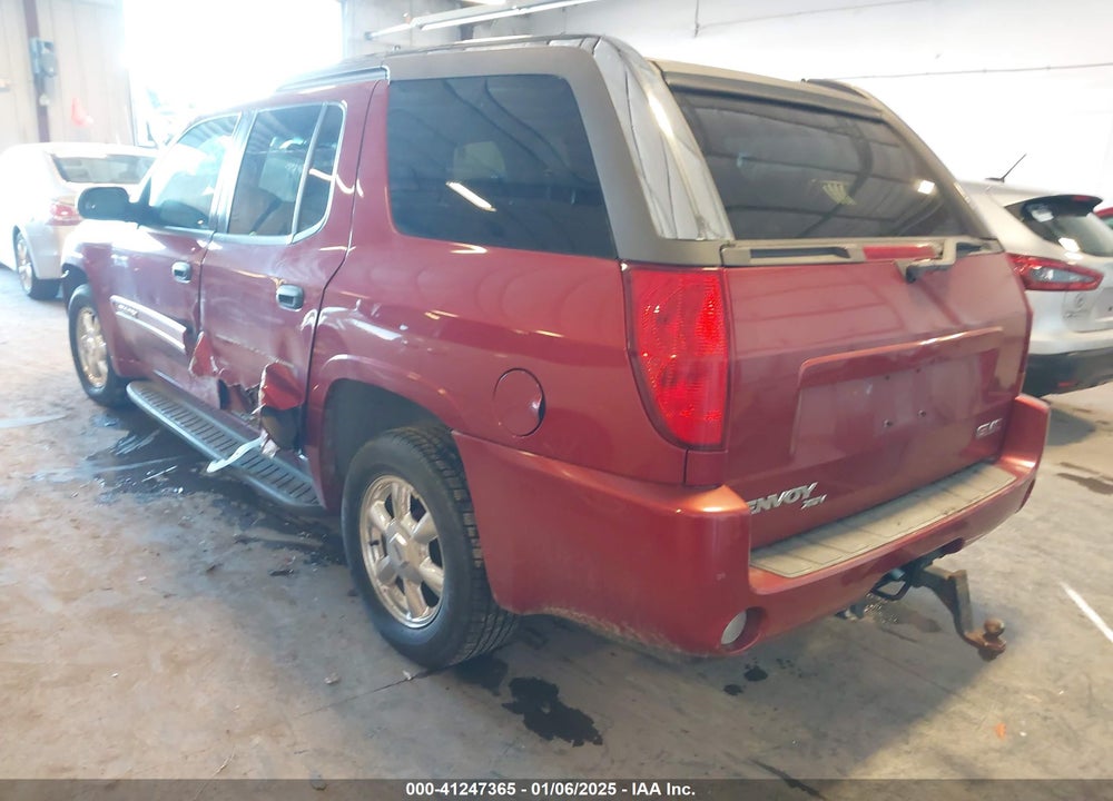 2004 GMC ENVOY XUV SLE VIN: 1GKET12S746170428