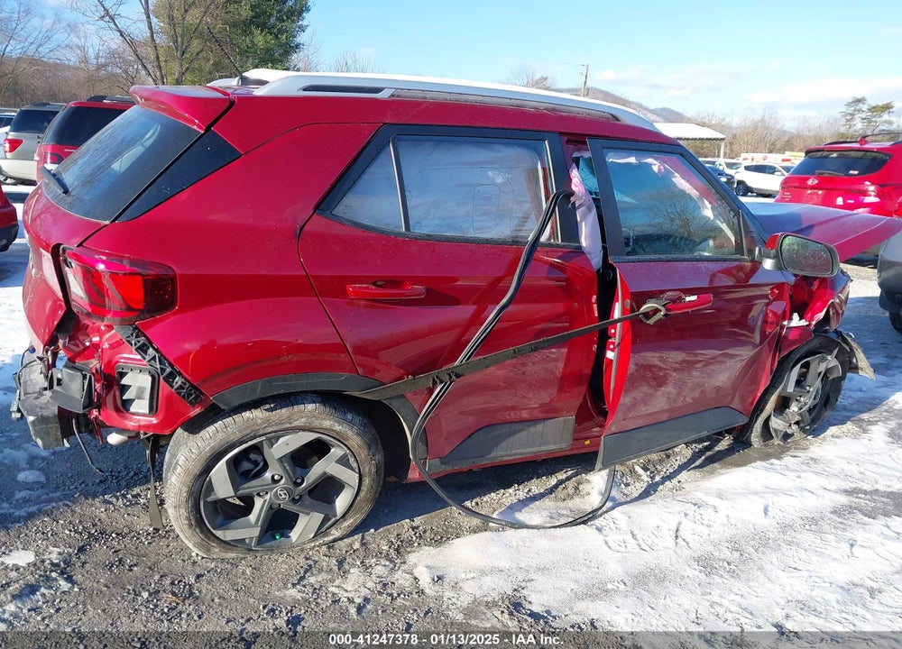2024 HYUNDAI VENUE VIN: KMHRC8A33RU327385