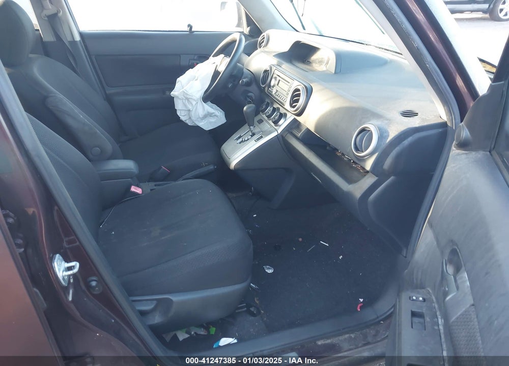 2010 TOYOTA SCION VIN: JTLZE4FE8A1103590