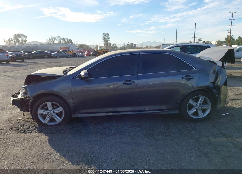 2014 TOYOTA CAMRY SE VIN: 4T1BF1FK7EU444834