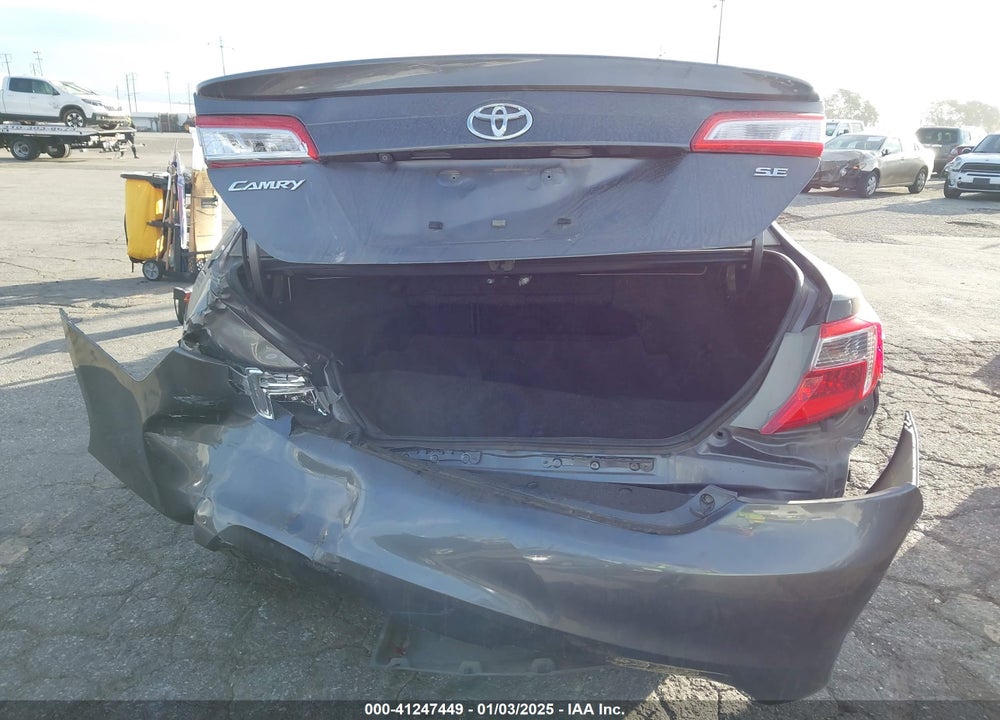 2014 TOYOTA CAMRY SE VIN: 4T1BF1FK7EU444834