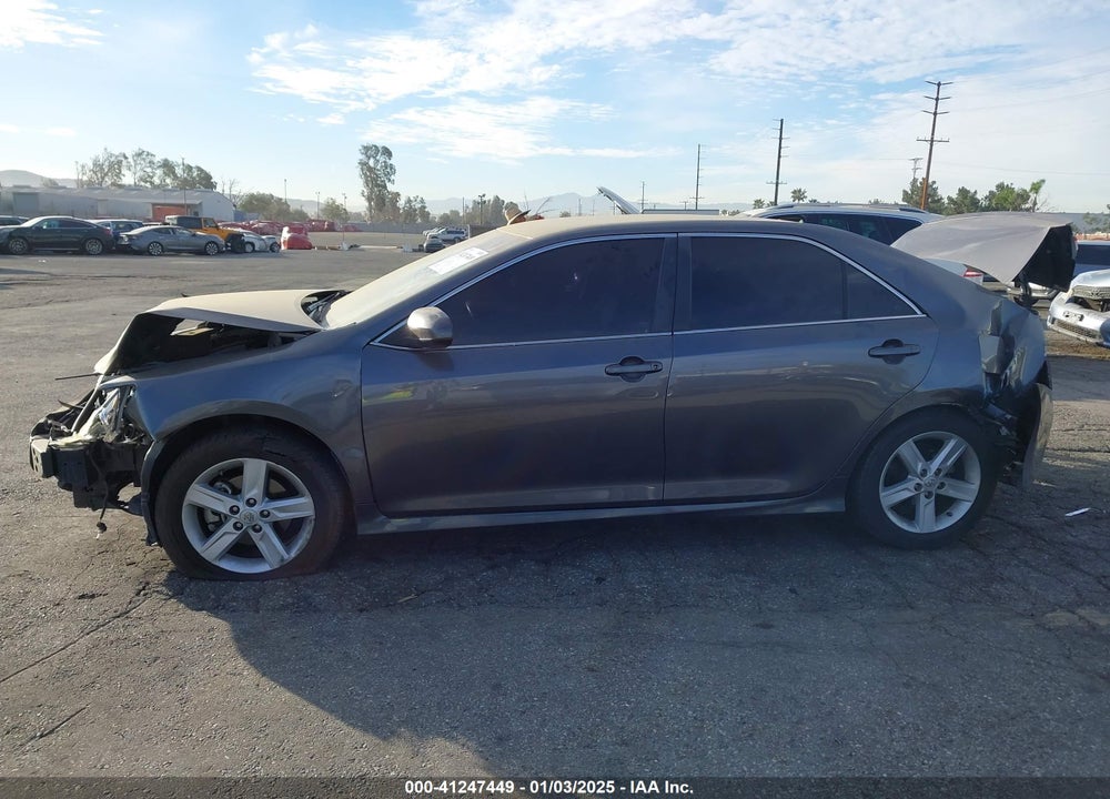 2014 TOYOTA CAMRY SE VIN: 4T1BF1FK7EU444834