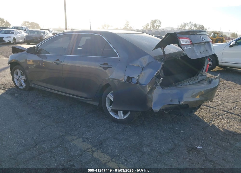 2014 TOYOTA CAMRY SE VIN: 4T1BF1FK7EU444834