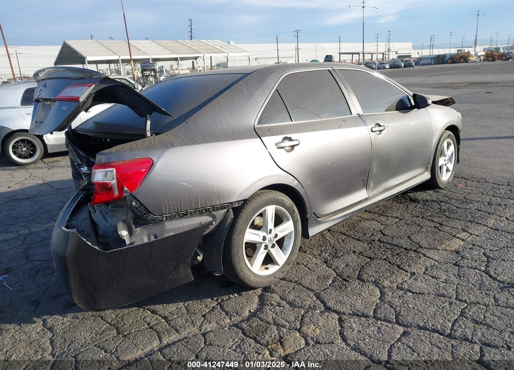 2014 TOYOTA CAMRY SE VIN: 4T1BF1FK7EU444834