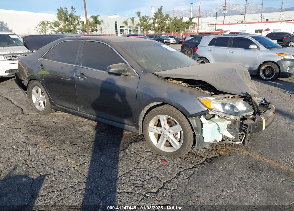 2014 TOYOTA CAMRY SE VIN: 4T1BF1FK7EU444834